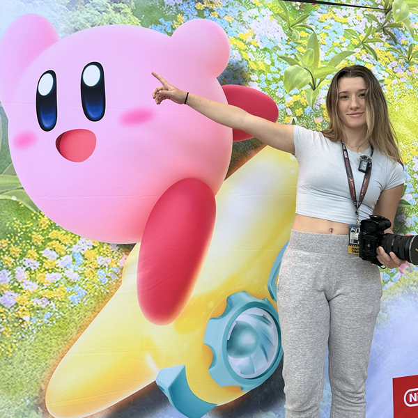 josie-woah-toomanygames-video-game-convention-philly