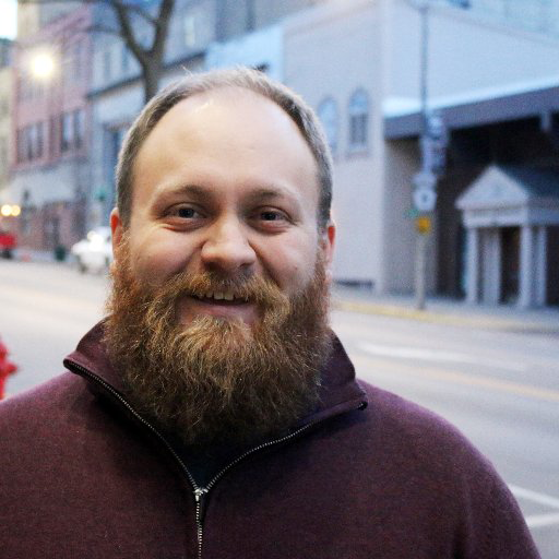 Ben-Smith-attends-toomanygames-philly-game-convention